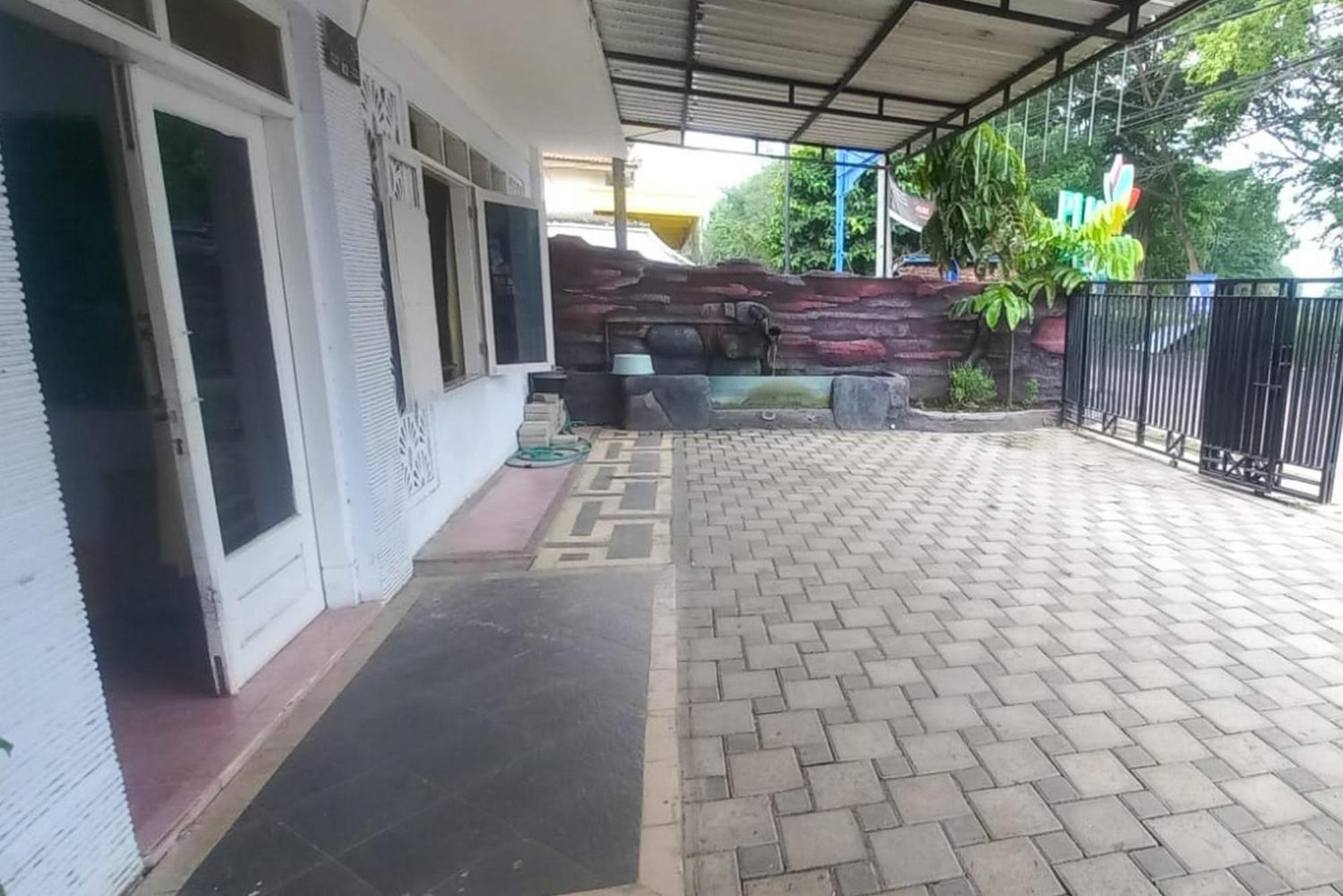 Fortuna Hotel Redpartner Near Exit Tol Paiton Экстерьер фото